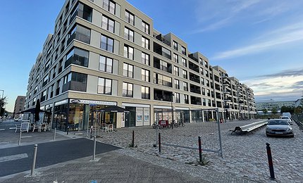 2021-october-otto-weidt-platz-läden
