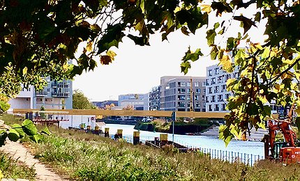 Golda-Meir-Steg (Blick von der Kieler Brücke)